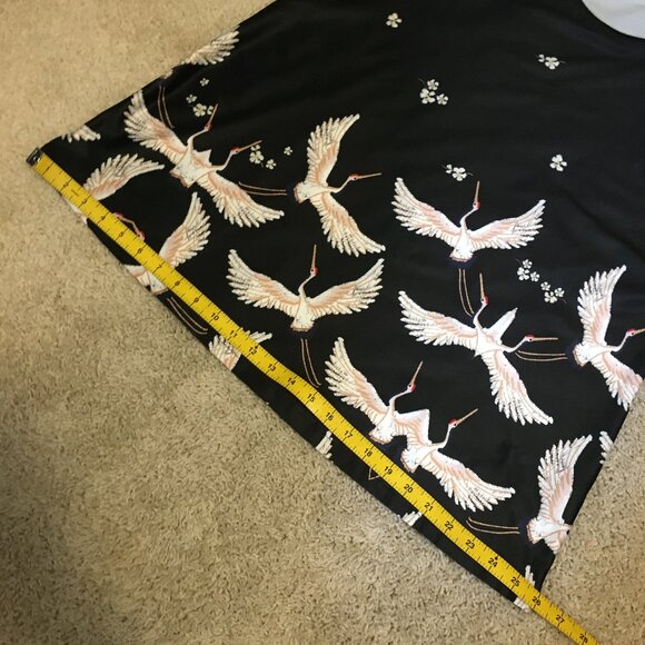 Black Sleeveless Pink and White Crane Tank Top - Picture 11 of 12